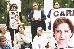 Revocan amparo a Carmen Aristegui